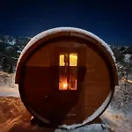 Luster Lodge *