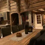 Luster Lodge