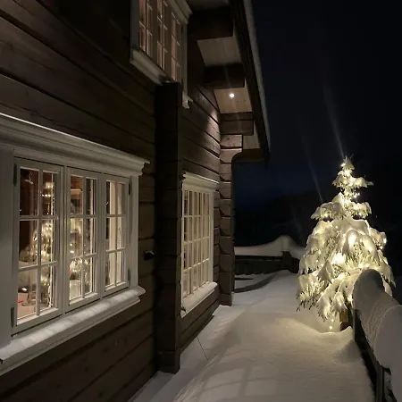 Luster Lodge