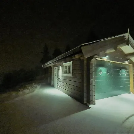 Luster Lodge