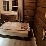 Luster Lodge