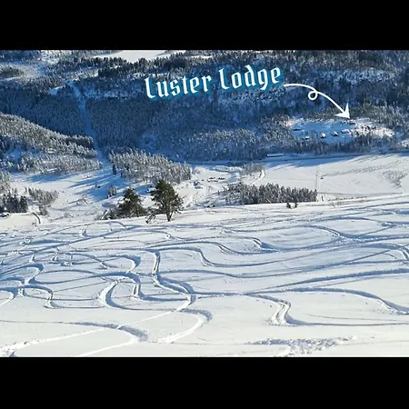 Villa Luster Lodge *